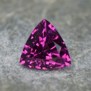 PurpleGarnet_trillion_6.9mm_1.37cts_pl389.jpg