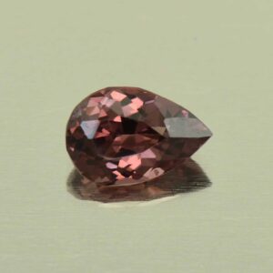 PurpleSpinel pear 7.3x5.1mm 0.99cts N sp835