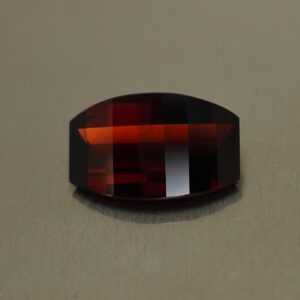 RedGarnet opp bar barrel 15.8x10.0mm 7.74cts rg201