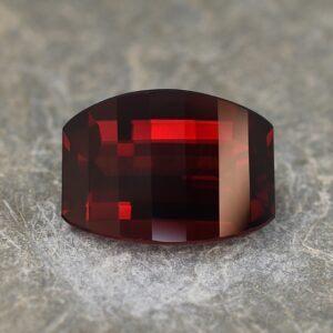 RedGarnet opp bar barrel 15.8x11.7mm 11.31cts rg221
