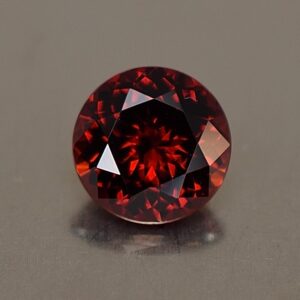 RedGarnet_round_6.5mm_1.30cts_rg204.jpg