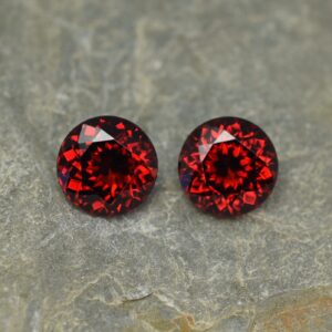 RedGarnet round pair 11.0mm 10.84cts rg125 SOLD