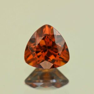 RedOrangeZircon trill 8.1mm 2.91cts N zn7191