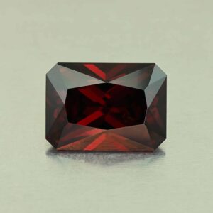 RedZircon rad 15.2x11.0mm 13.08cts H zn194