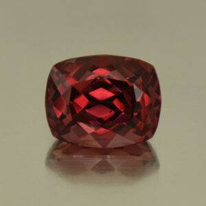 Rhodolite cush 9.0x7.2mm 3.14cts N rh423