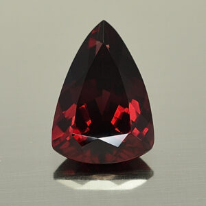 Rhodolite drop trill 18.8x13.1mm 13.13cts N rh286