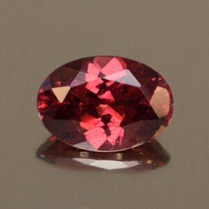 Rhodolite oval 7.2x5.1mm 1.01cts rh335