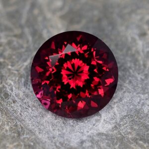 Rhodolite round 11.4mm 7.08cts rh265