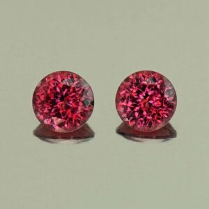 Rhodolite round pair 5.0mm 1.19cts N rh636