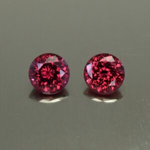 Rhodolite round pair 6.0mm 2.15cts rh310