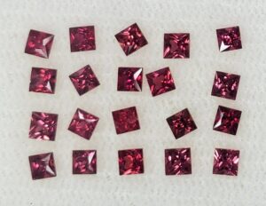 Ruby princess 2.0mm 1.42cts 20pcs H ru118