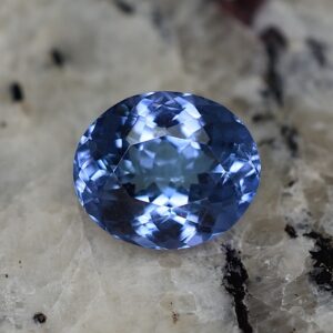 Tanzanite oval 10.7z9.0mm 3.80cts tz142