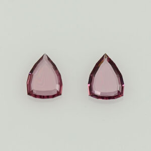 UmbaliteGarnet drop trill portrait cut pair 6.0x4.4mm 0.71cts N ug1331