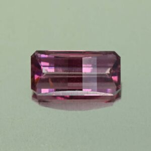 UmbaliteGarnet opp bar eme cut 8.1x4.0mm 1.19cts N ug1172