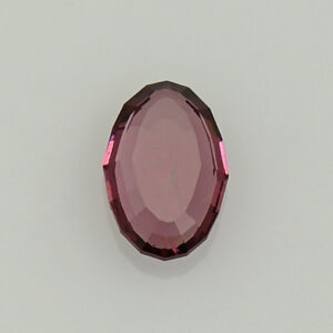 UmbaliteGarnet oval portrait cut 7.3x4.8mm 0.72cts N ug1346