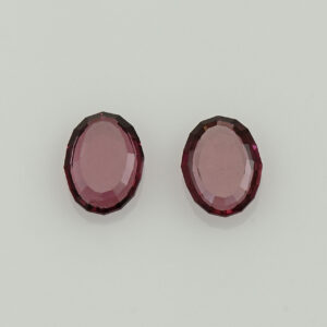 UmbaliteGarnet oval portrait cut pair 7.5x5.5mm 1.88cts N ug1347