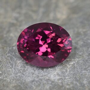 Umbalite oval 10.4x8.4mm 4.00cts ug447