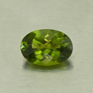 Vesuvianite ch oval 10.1x7.1mm 2.15cts N vs237