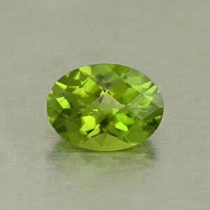 Vesuvianite ch oval 8.0x6.0mm 1.19cts N vs230