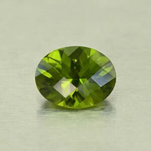 Vesuvianite ch oval 9.1x7.0mm 1.73cts N vs235