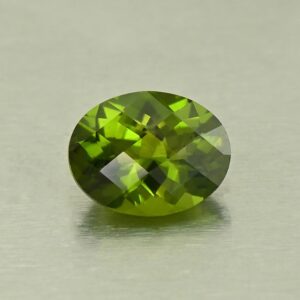 Vesuvianite ch oval 9.2x7.1mm 1.97cts N vs236
