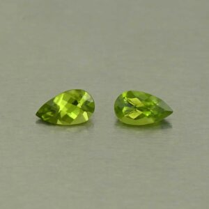 Vesuvianite ch pear pair 7.0x4.0mm 0.99cts N vs267