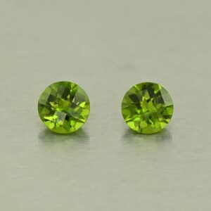 Vesuvianite ch round pair 5.0mm 0.99cts N vs289 SOLD