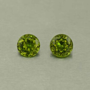 Vesuvianite round pair 7.0mm 2.33cts N vs335