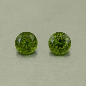 Vesuvianite round pair 7.0mm 2.80cts N vs337