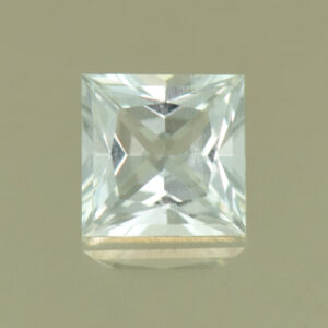 WhiteBeryl princess 4.5mm 0.38cts N wb117