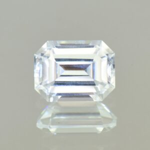 WhiteZircon eme cut 8.0x6.0mm 2.24cts H zn5674