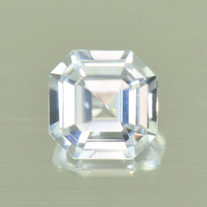 WhiteZircon sq eme cut 7.0mm 2.26cts H zn5595 SOLD