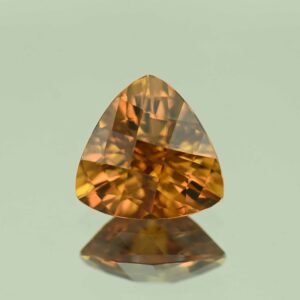 YellowOrangeZircon ch trill 9.7mm 4.39cts N zn7524