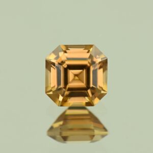 YellowZircon sq eme cut 5.9mm 1.53cts N zn7639